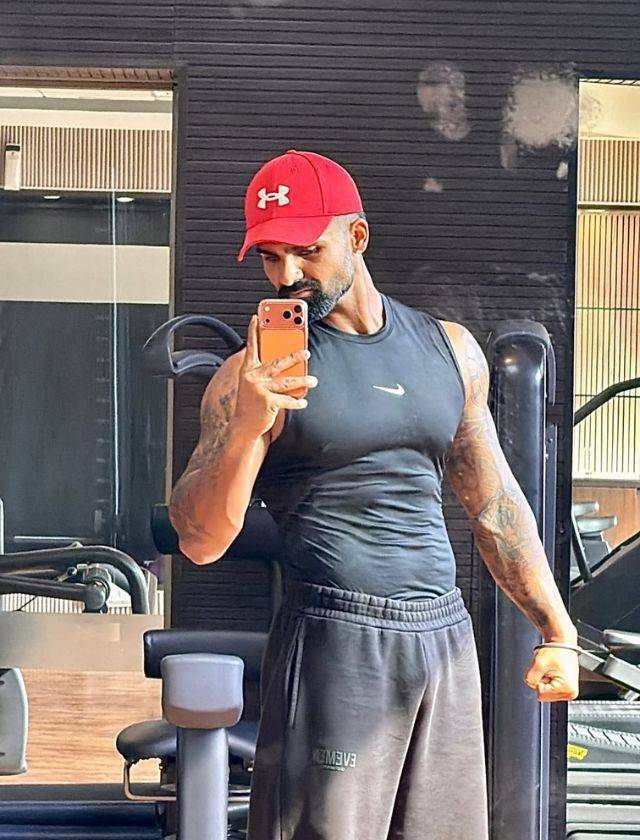 Sarthak Ranjan take photo after gym workout