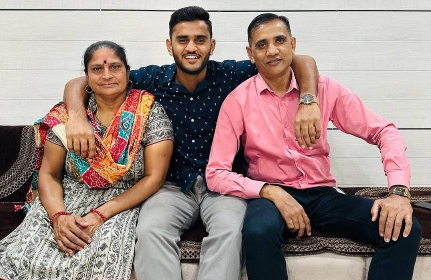 Urvil Patel with her Father and Mother